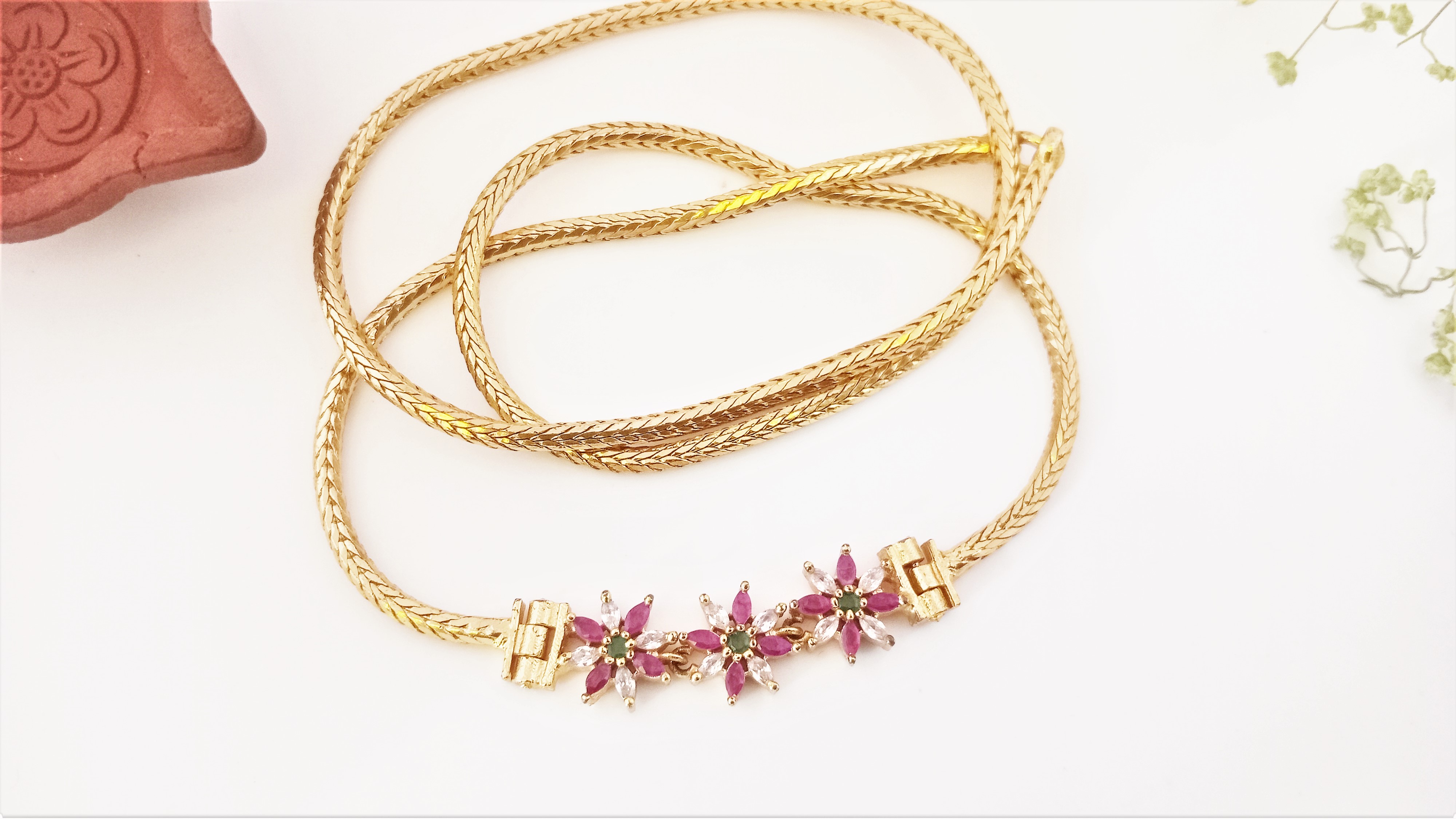 Diyas 24"(60cm) Mugappu Chain  Expertly Gold plated & adorned with stunning American Diamond Stones F8RWG